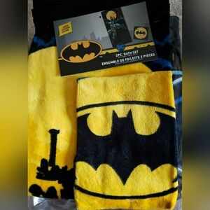 DC Batman Yellow and Black Towel Set